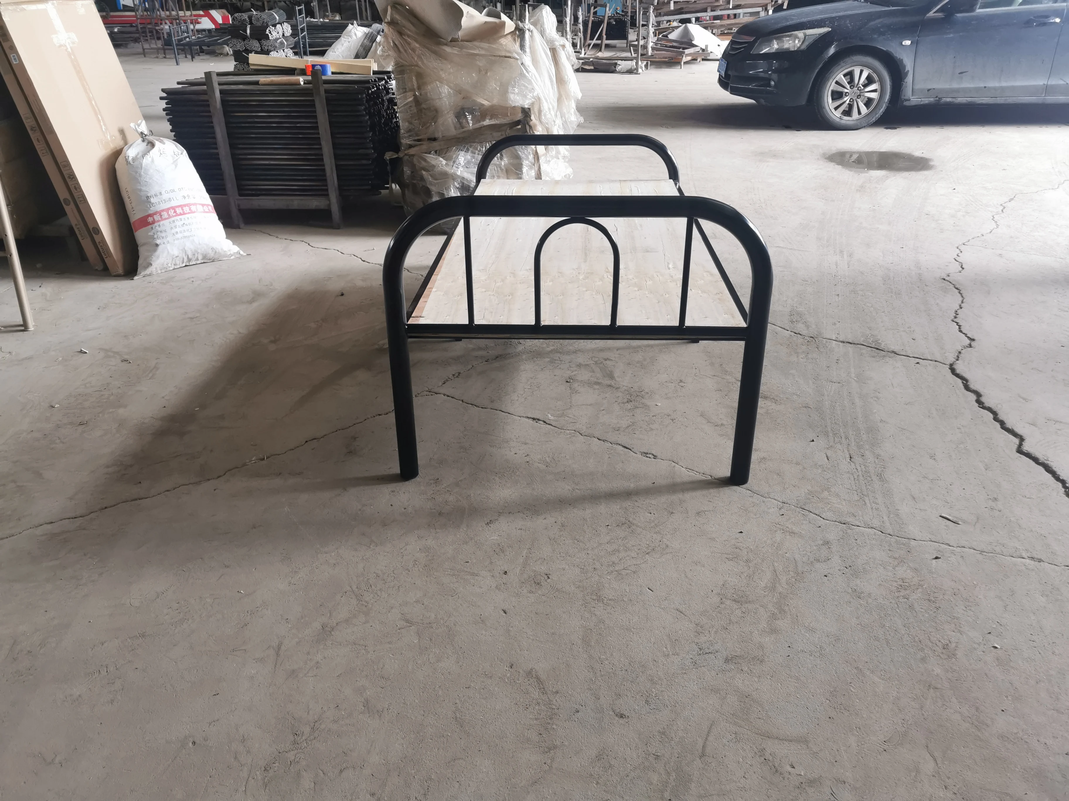 High quality metal single bed for Dubai market