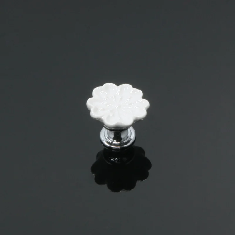 Glass luxury Magnolia pattern design door handle zinc alloy five-year warranty door handle