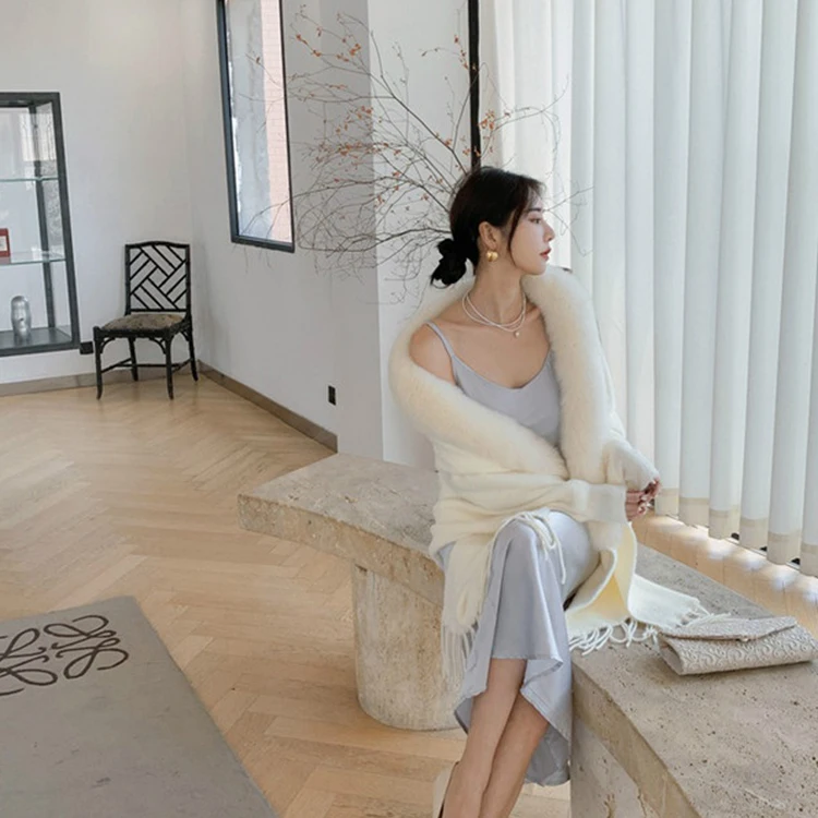 Ladies Faux Mink knitting Fur Shawl Fox Fur Collar Mid-Length Solid Color Tassel Fur Shawl