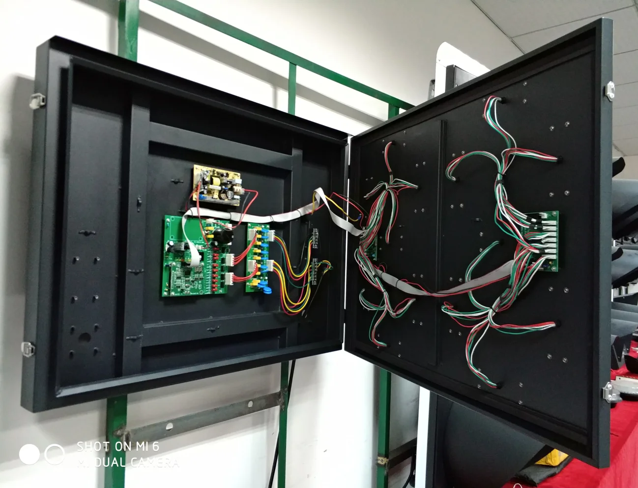 Two digits and two color countdown timer