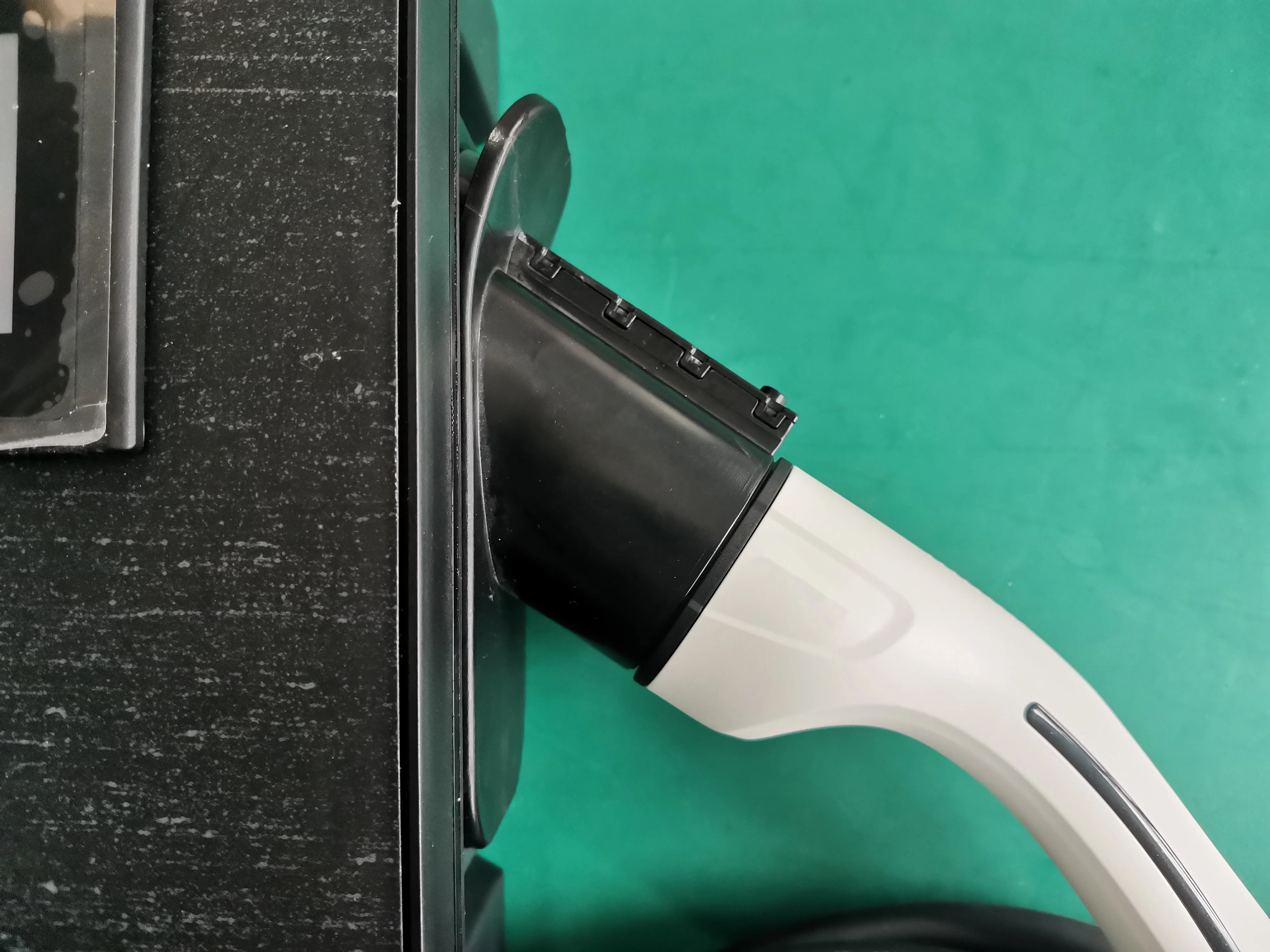 Bluesky 22kw Ev Charger OCPP 1.6 J  3-phase Type 2 electric car ev charger charging station Cable