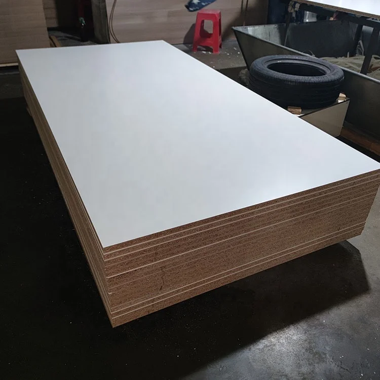 Directly supplied particle board supermarket shelf 25mm E1E0 granule veneer with even thickness and moisture-proof board core