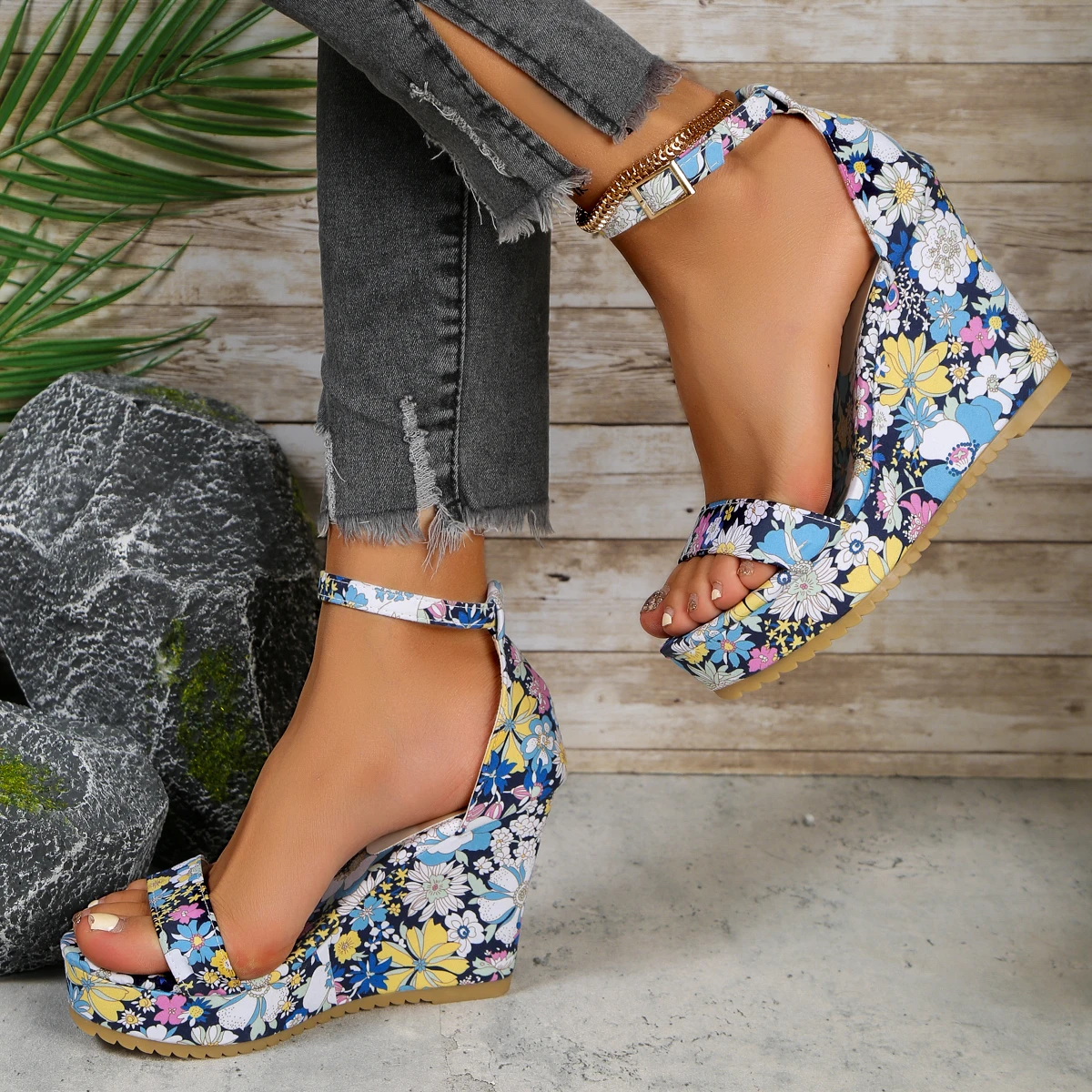 Shoe manufacturer heeled sandals 2024 ladies sandals photo beach sandals for women