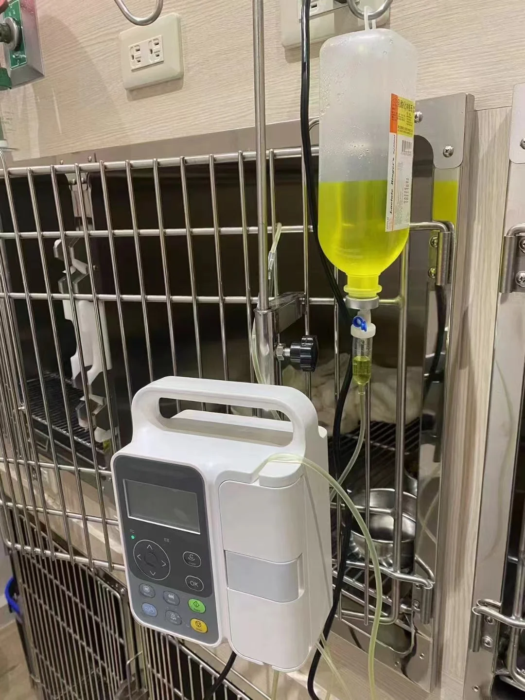 Hospital Clinic multi-channel top medical infus pump portable automatic chemotherapy syringe iv infusion pump