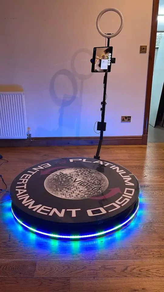 Фотобудка с 3D голограммой вращающаяся на 360 градусов 80 см
