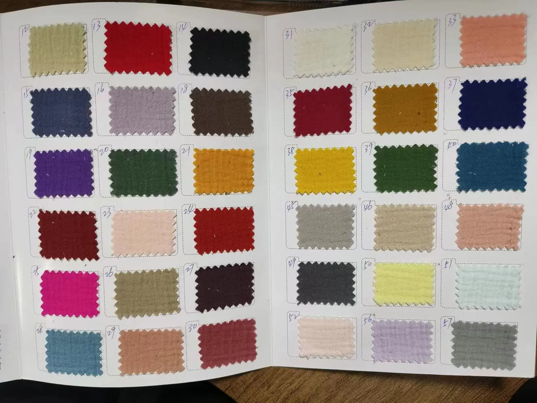 ready goods one roll 100m soft cotton 2 layer strip crinkle gauze muslin fabric for baby dress diapers