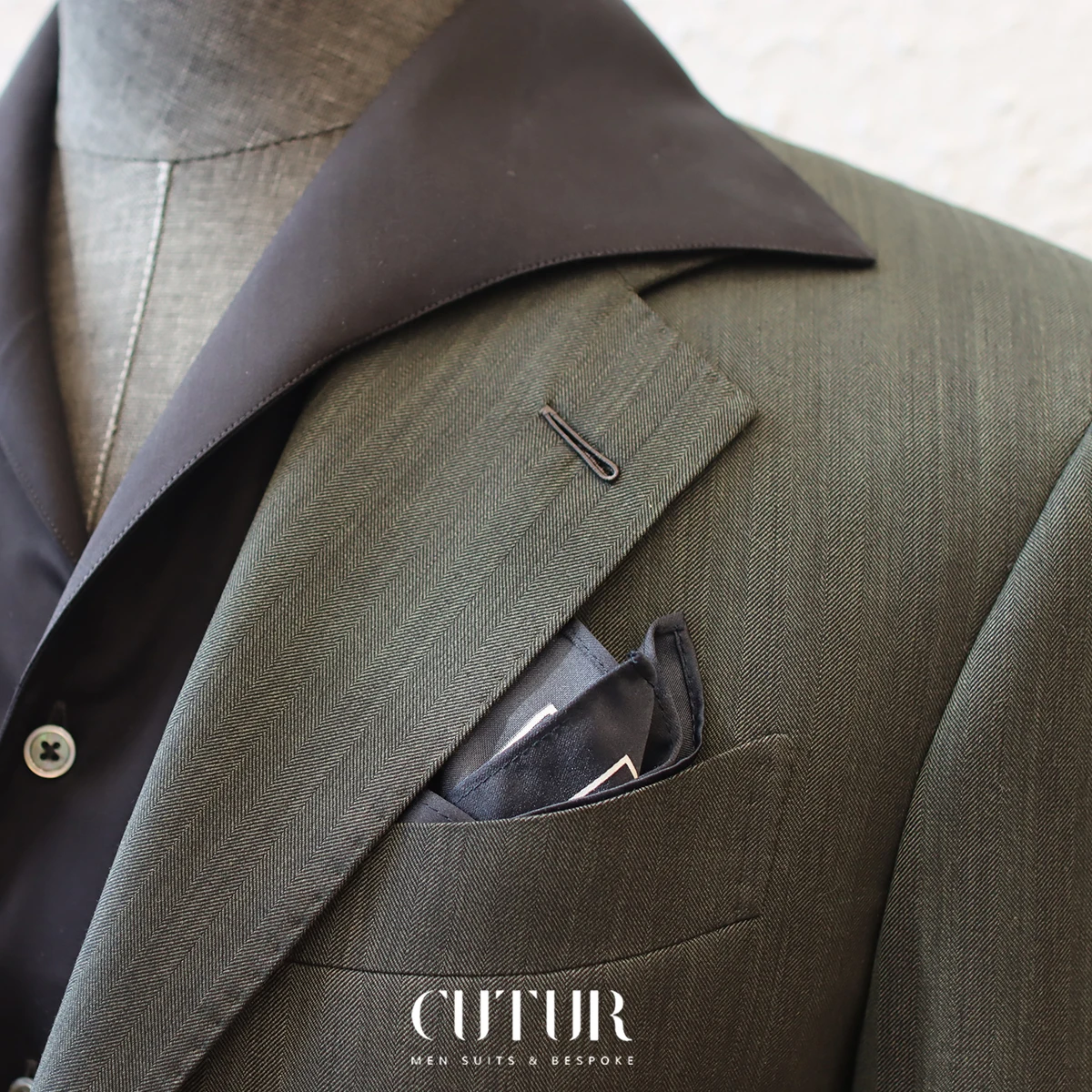 CMT Half Hand Made Italian Style Suit No Shoulder Pads Bespoke Tailor Custom Mens Suit  Factory For Tailor Shop