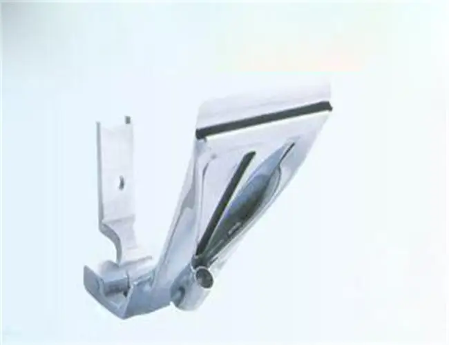 F525 Tape attatch folder foot with string for 2 needle machine