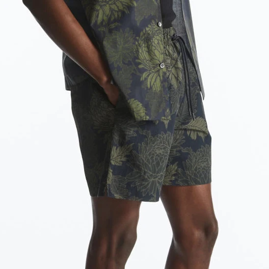 100% Polyester Lightweight Mens Swim Trunks Quick Dry Printed Swim Shorts with Mesh Lining