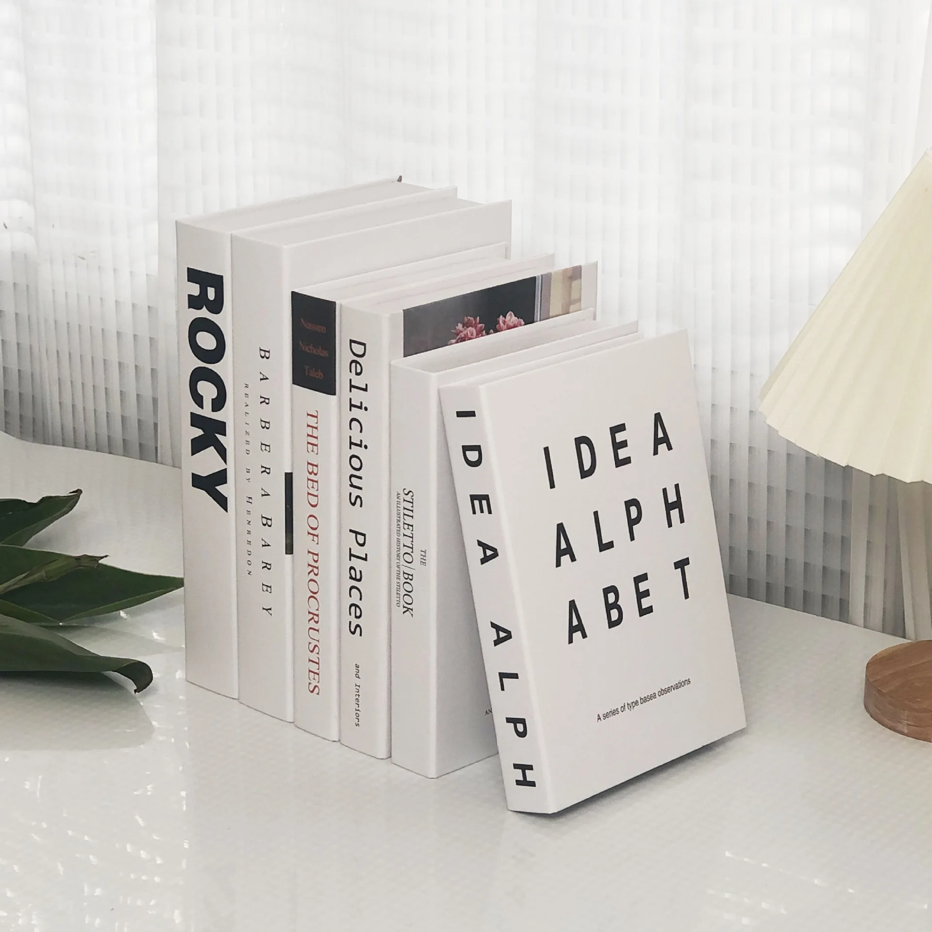 Модное украшение дома шкафа книга Современная английская имитационная