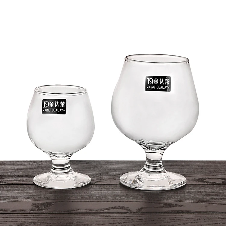 A hot seller of transparent stilts, a classic red wine glass and brandy glass