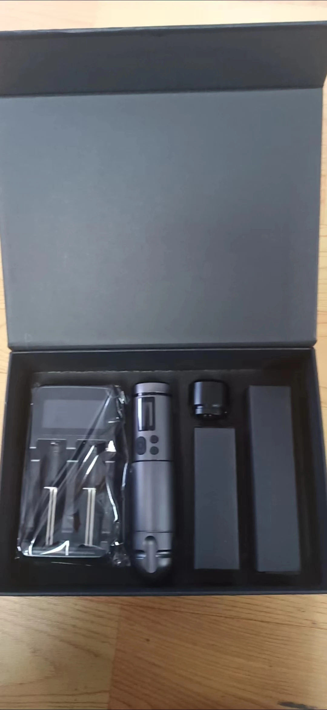 Wireless motor pen rechargeable battery pen  oem cordless tattoo pen