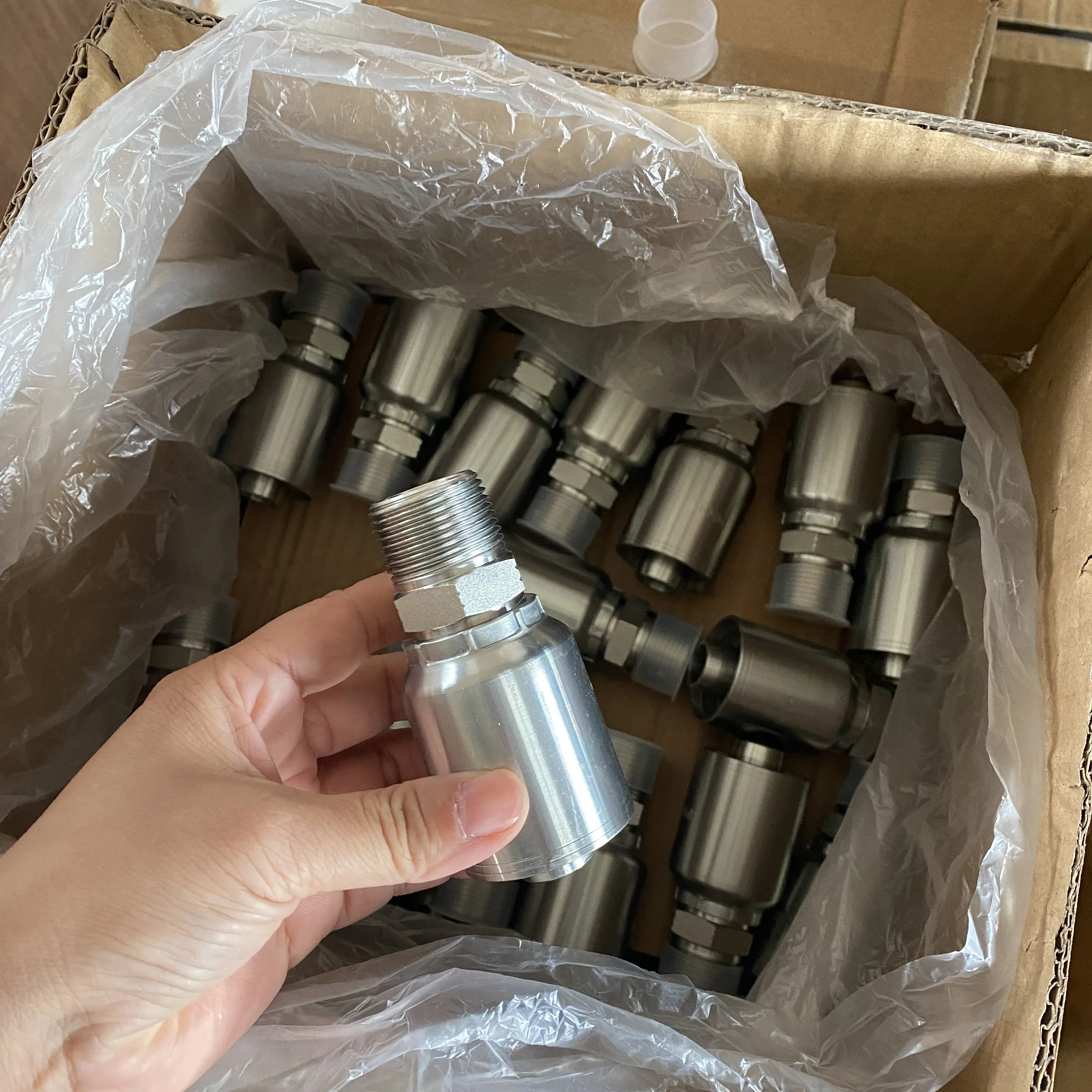 10143-6-6 Hydraulic Hose Fittings Stainless Steel One Piece Crimp Hose Fitting