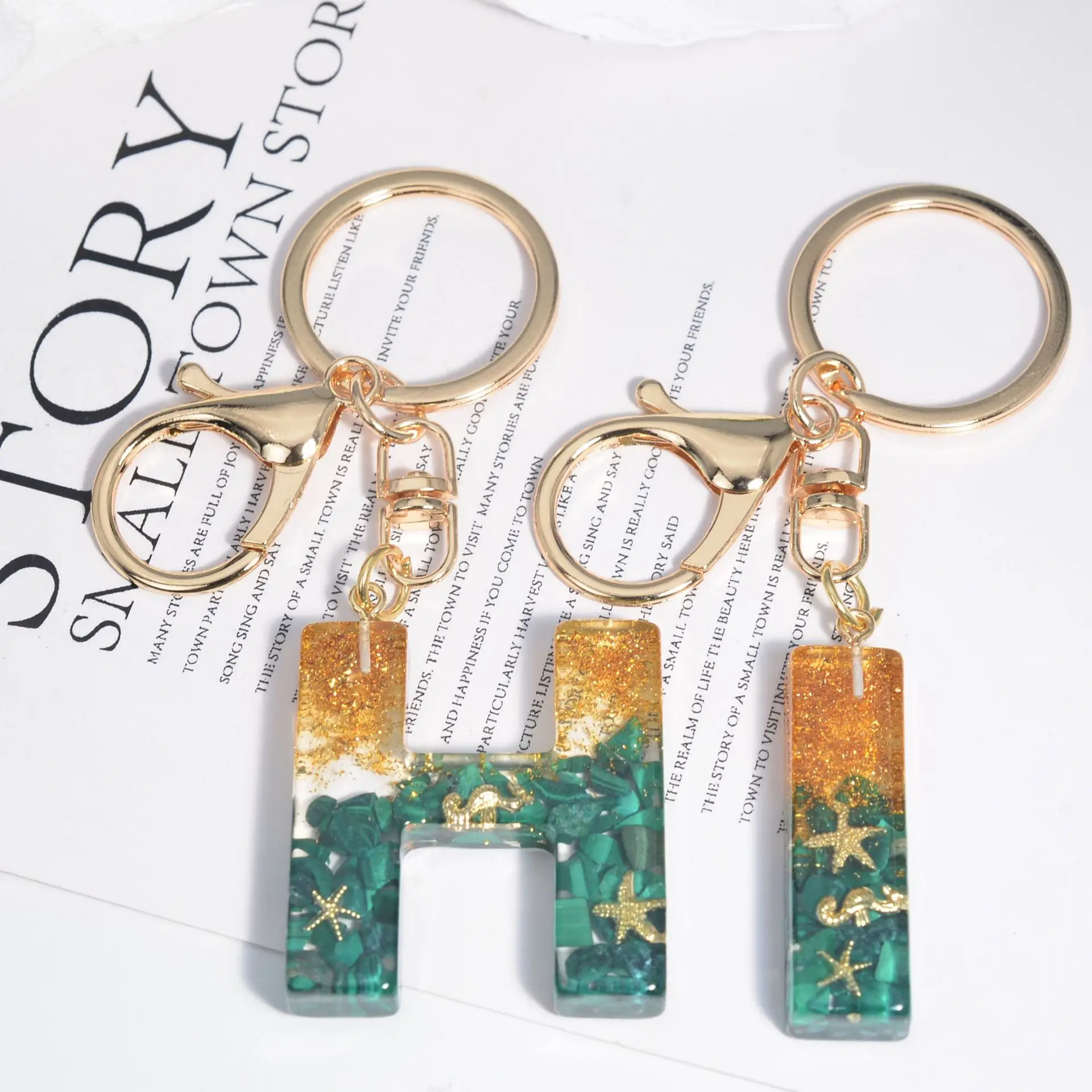 Fashion Shiny Lettering Resin Keychain Epoxy lettering Keychain Bag Pendant 26 Initial keyring girl bag decorative gift
