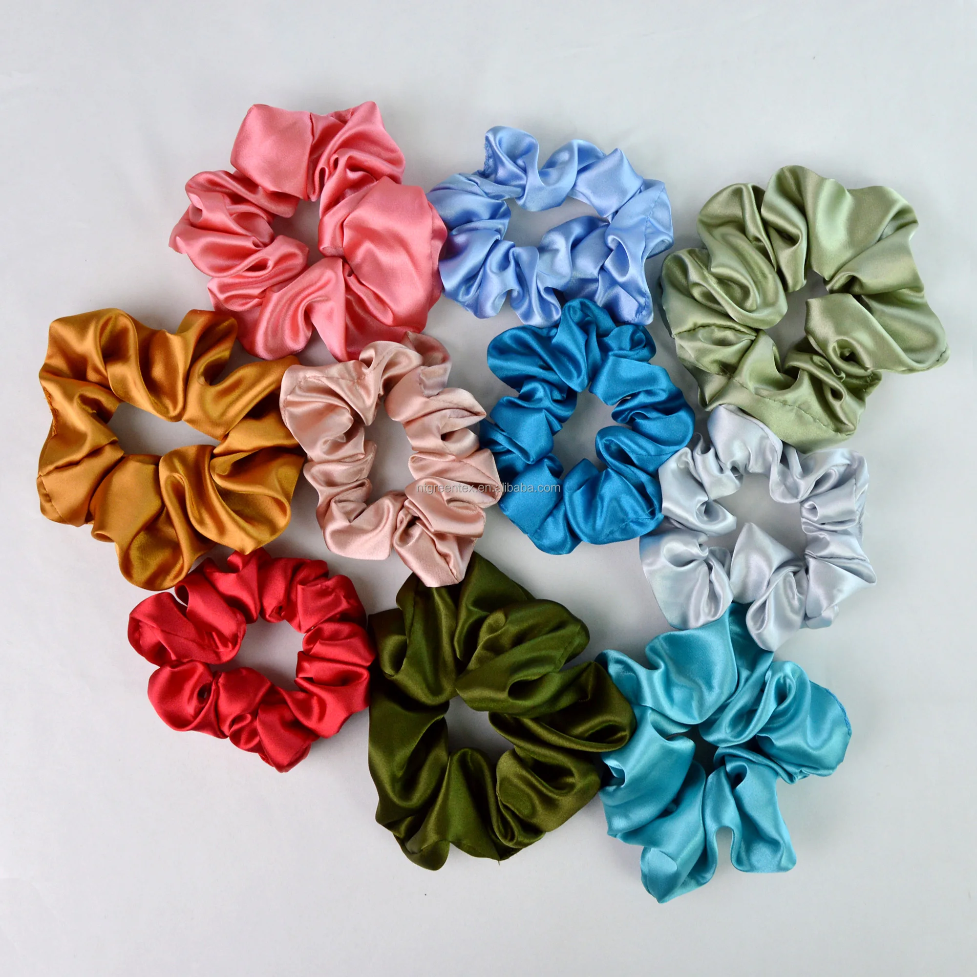 Wholesale Custom LOGO Various Size 136 Colors Hair Ties Smooth Soft High Elasticity Elastic Band Silk Satin Scrunchies