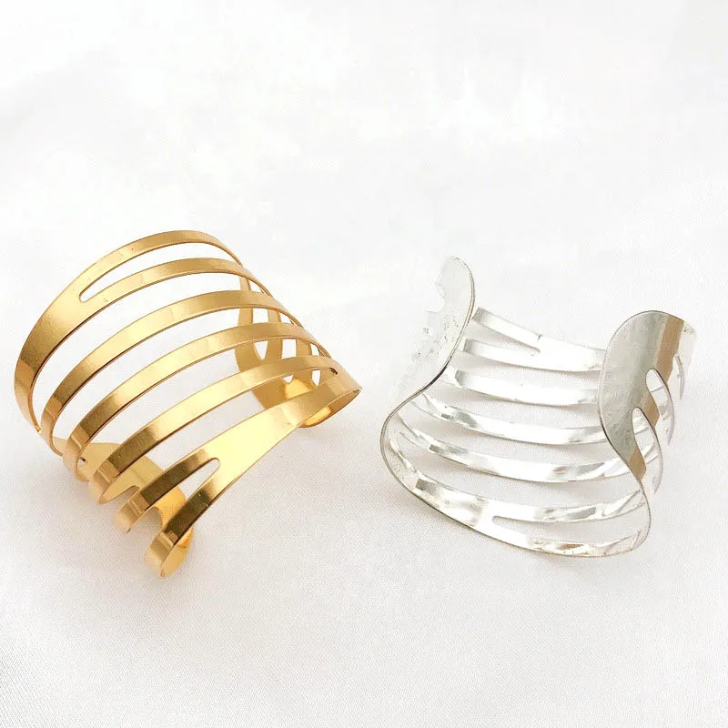 Прямая продажа с фабрики шток дешевые серебро золотое из полотого металла свадебные кольца для салфеток фестиваль Вечеринка салфетка Пряжка для украшения стола HWM08