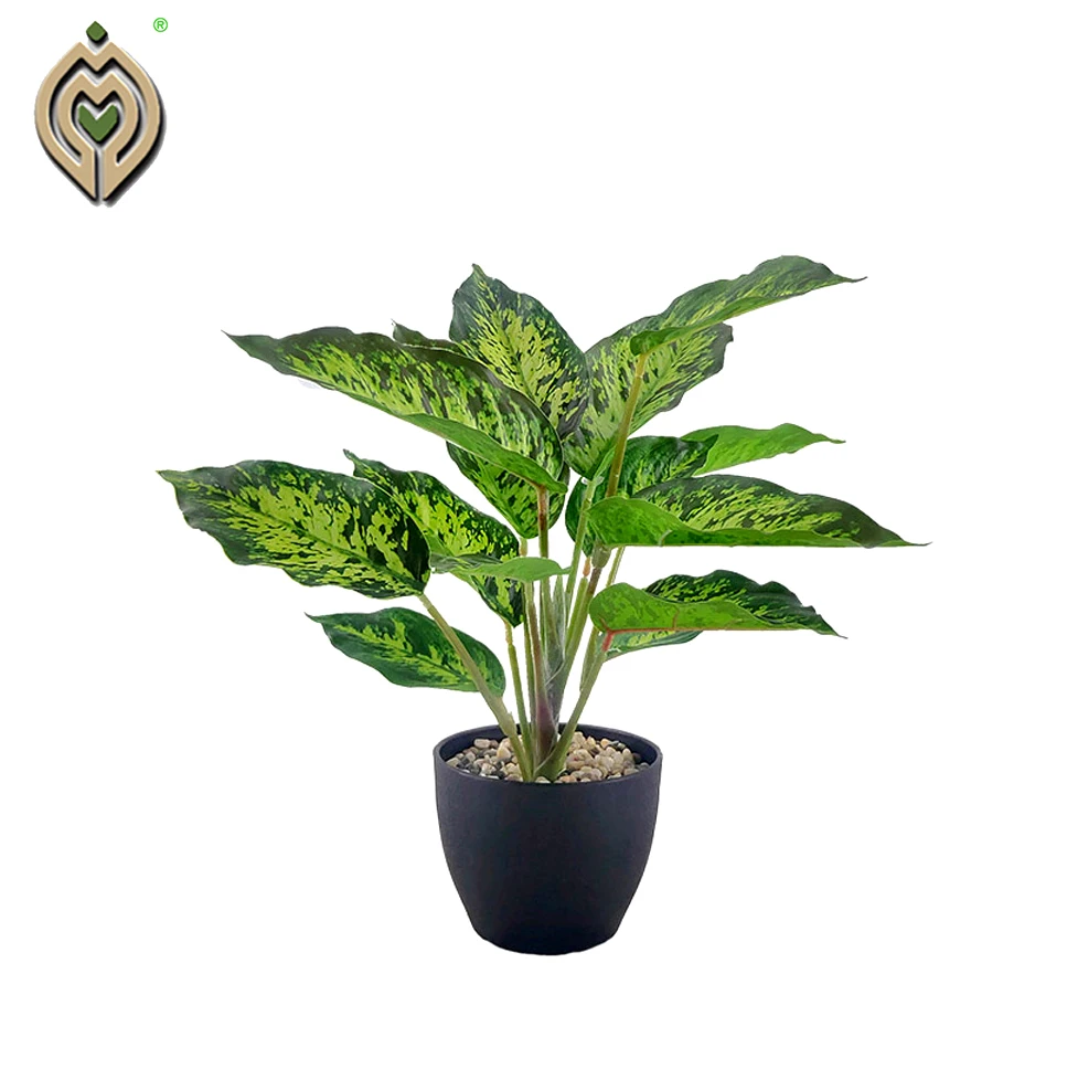 Hot selling artificial plants wholesales wholesale leaves evergreen garden decoration home decoration wedding decoration realistic greenery
