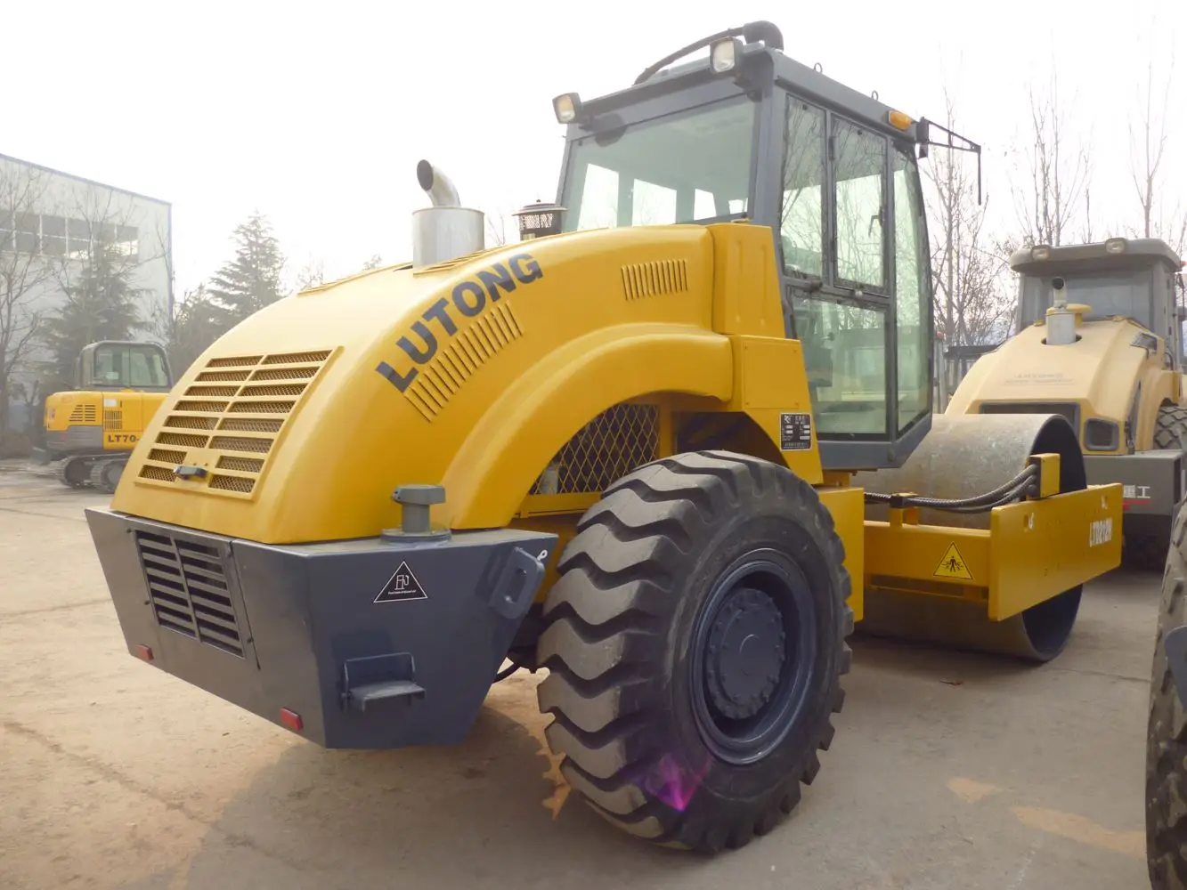  Полный гидравлический двойной барабан Вибрационный дорожный ролик