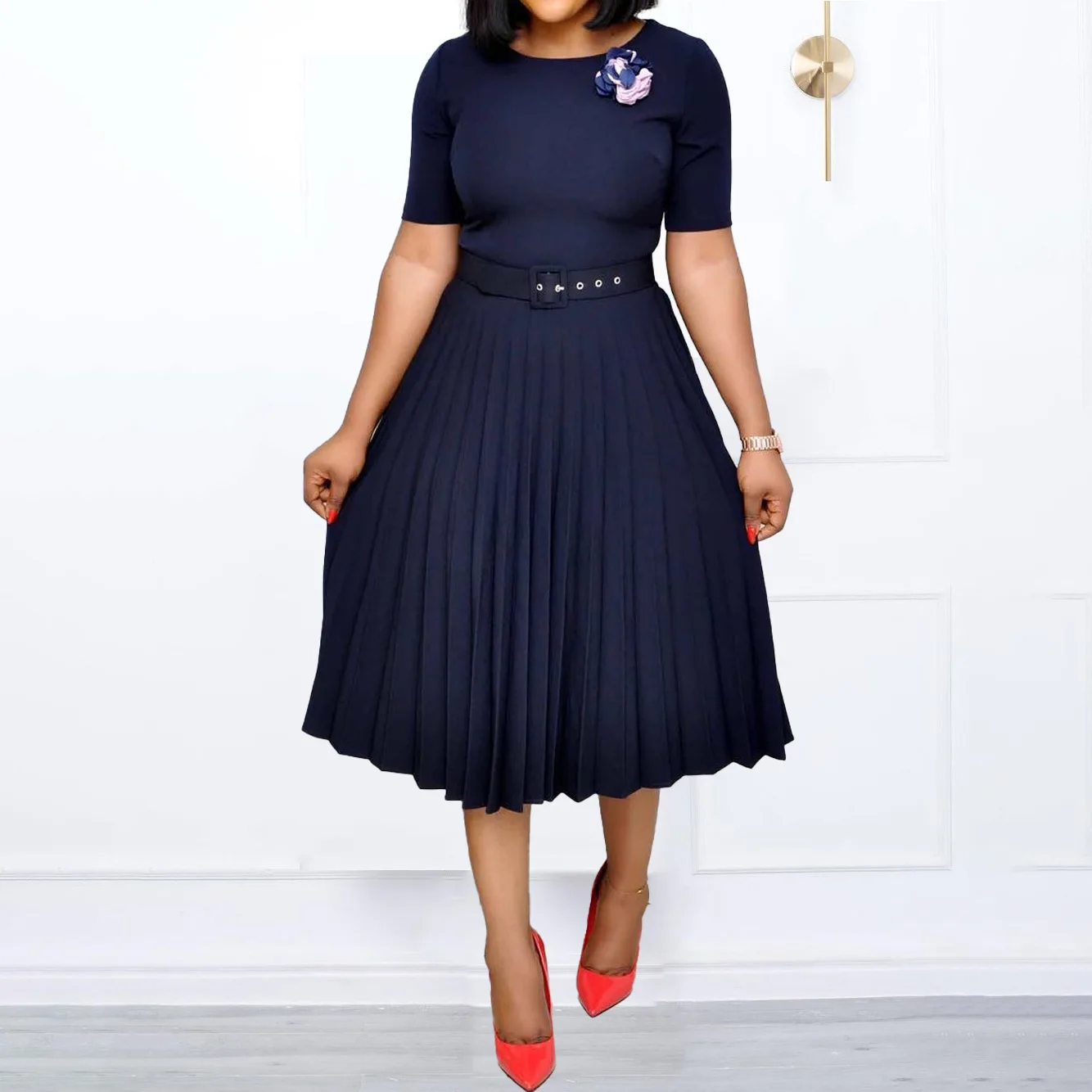 Женская летняя одежда с кружевным воротником без рукавов