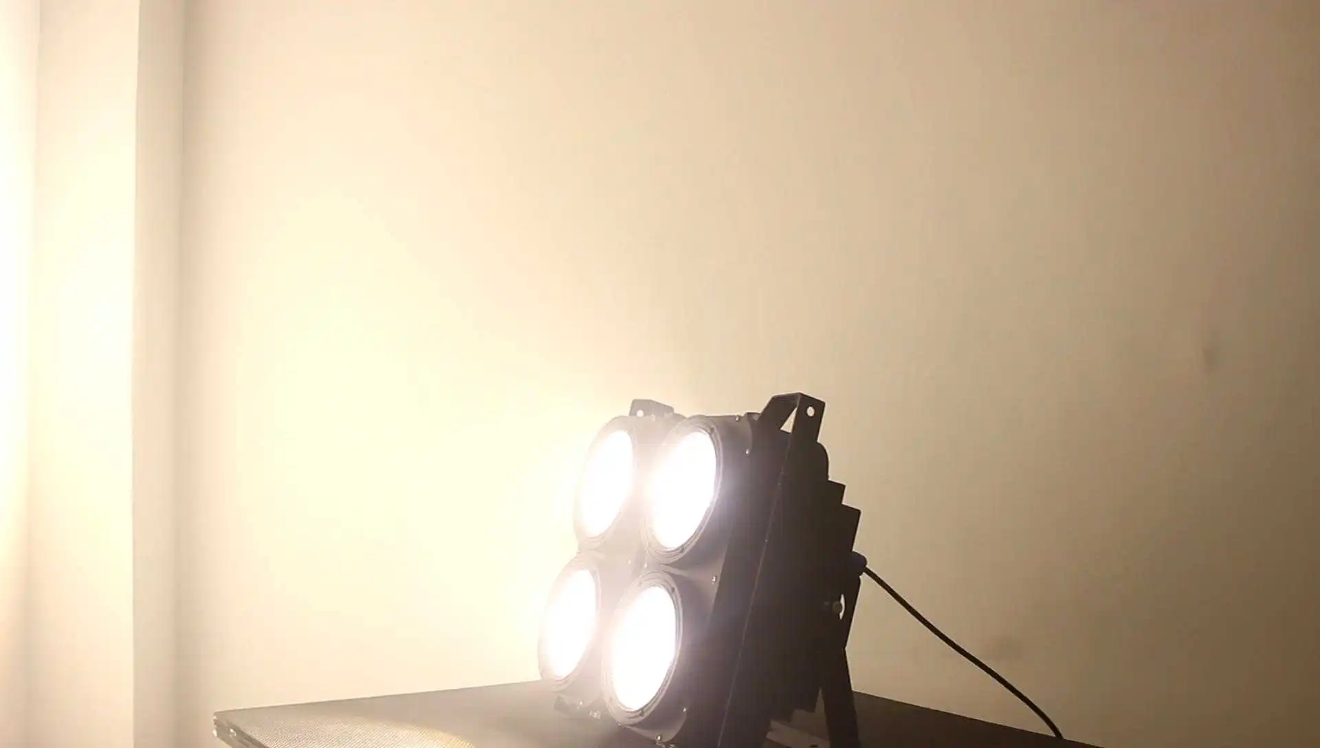 Custom disco party blinders stage laser 4 eyes blinder light wholesale 4*100W blinder light