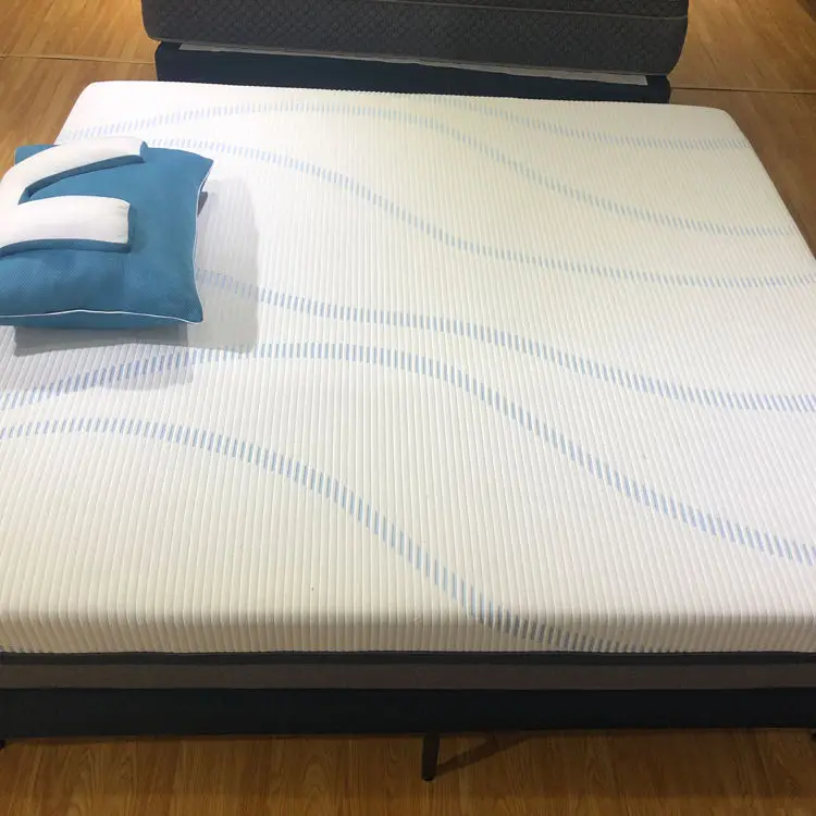 Bed Protection Pad Soft and Comfortable Waterproof Mattress Protector Zippered Jacquard Mattress Cover