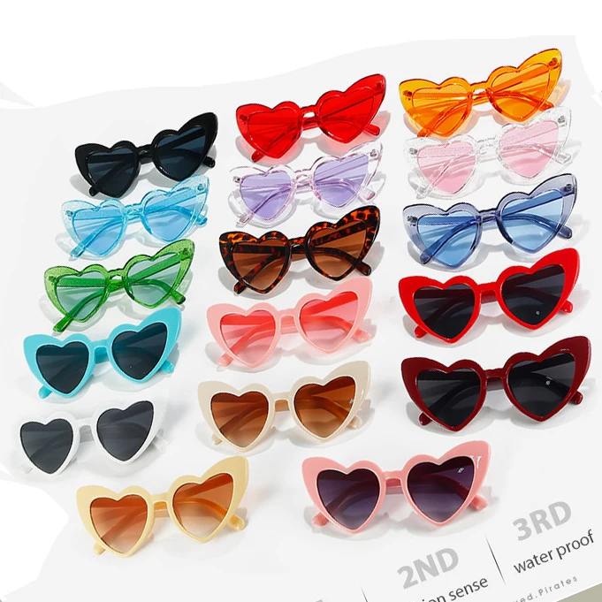 Colorful Pink Heart Love&Roses Sunglasses Women Brand Designer Sun Glasses Female Retro Love Heart Gradient Glasses