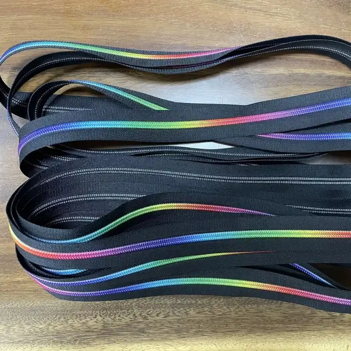 HENGWEI Brand Factory wholesale cheap #5 rainbow coil nylon zipper tape for garment