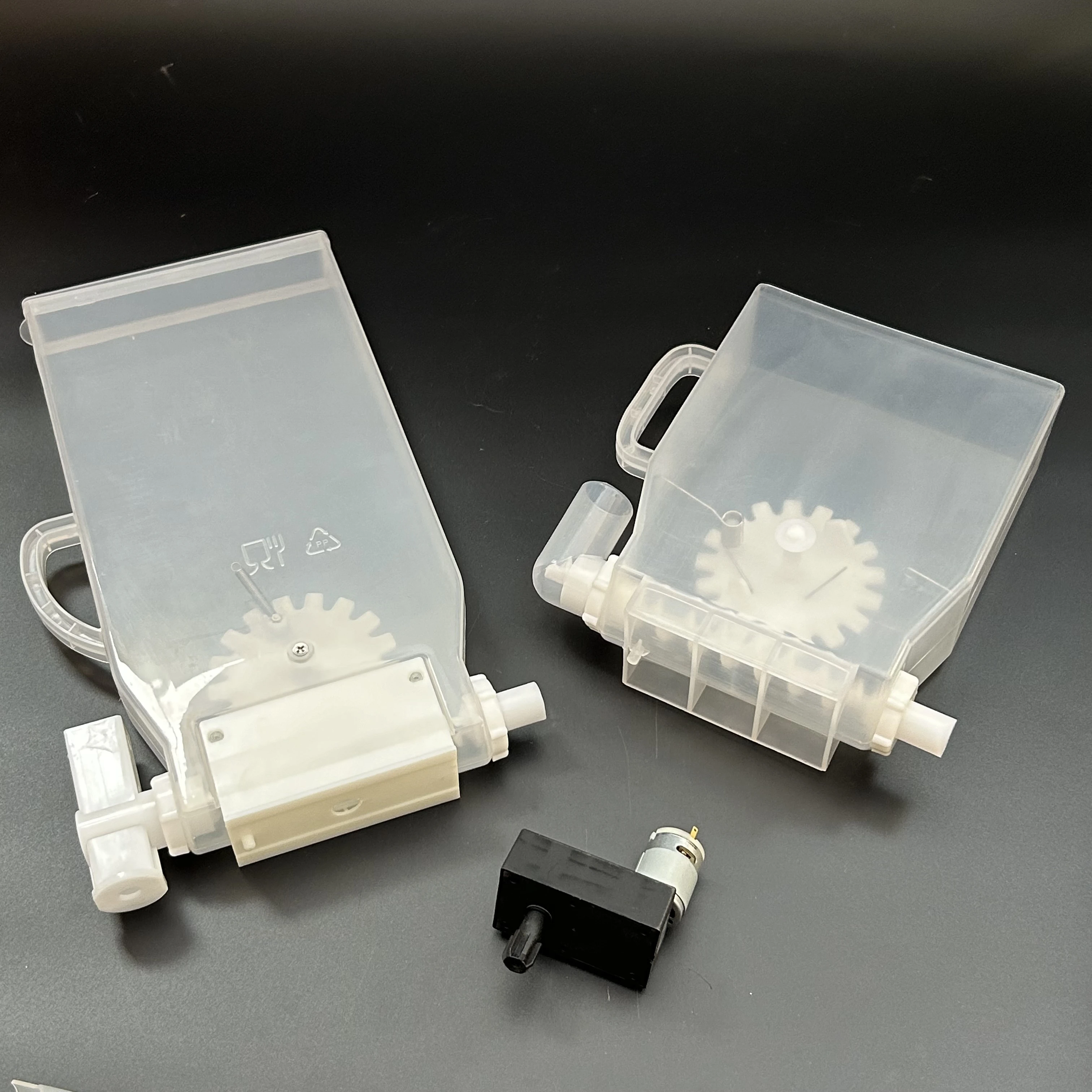 Пластиковая канистра для торговых автоматов 5 кг/7 кг на заказ