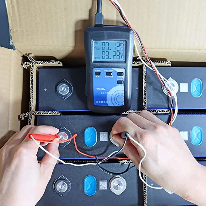 Hot sale Prismatic Phosphate Battery Grade A 3.2v 280ah Lifepo4 Cells Lithium Ion Batteries With Busbar Bolts