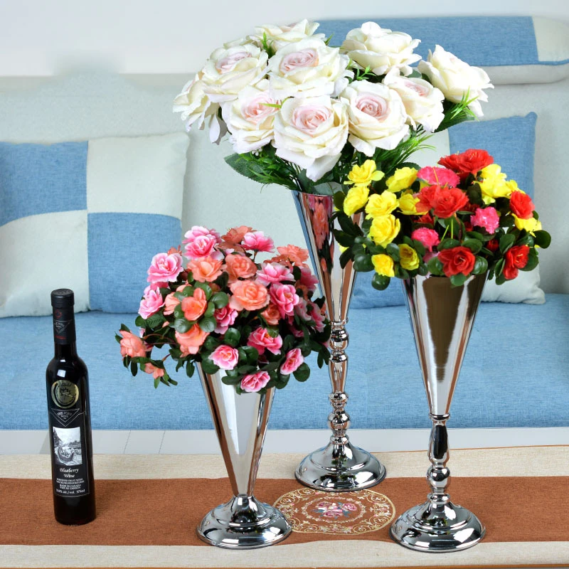 Wedding Table Decorative Centerpieces Artificial Flower Arrangement Gold Metal Trumpet Flower Vase for Party Home Decoration