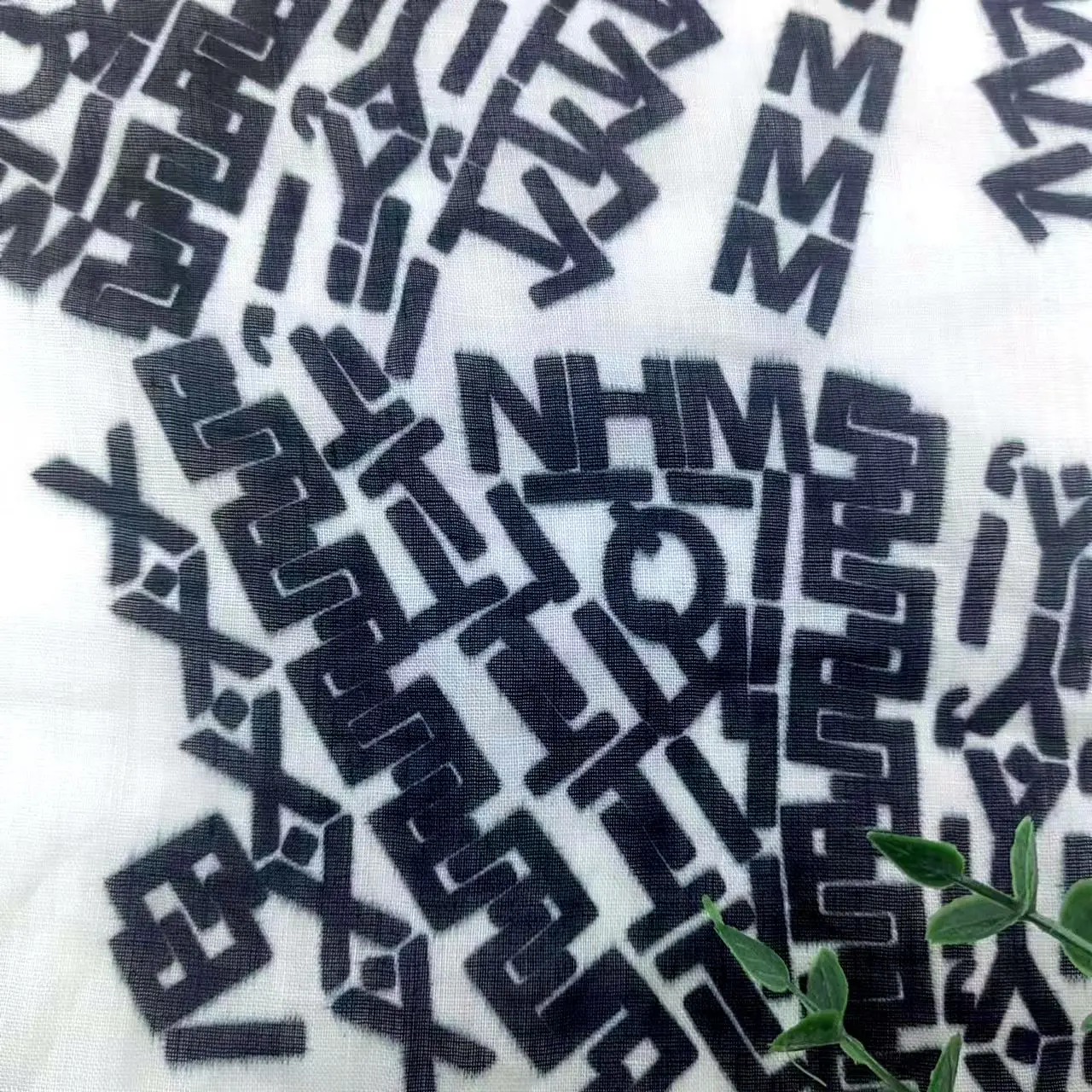Wholesale hot sale black letter pattern  printing   60gsm 100%  pure  linen fabric for clothing
