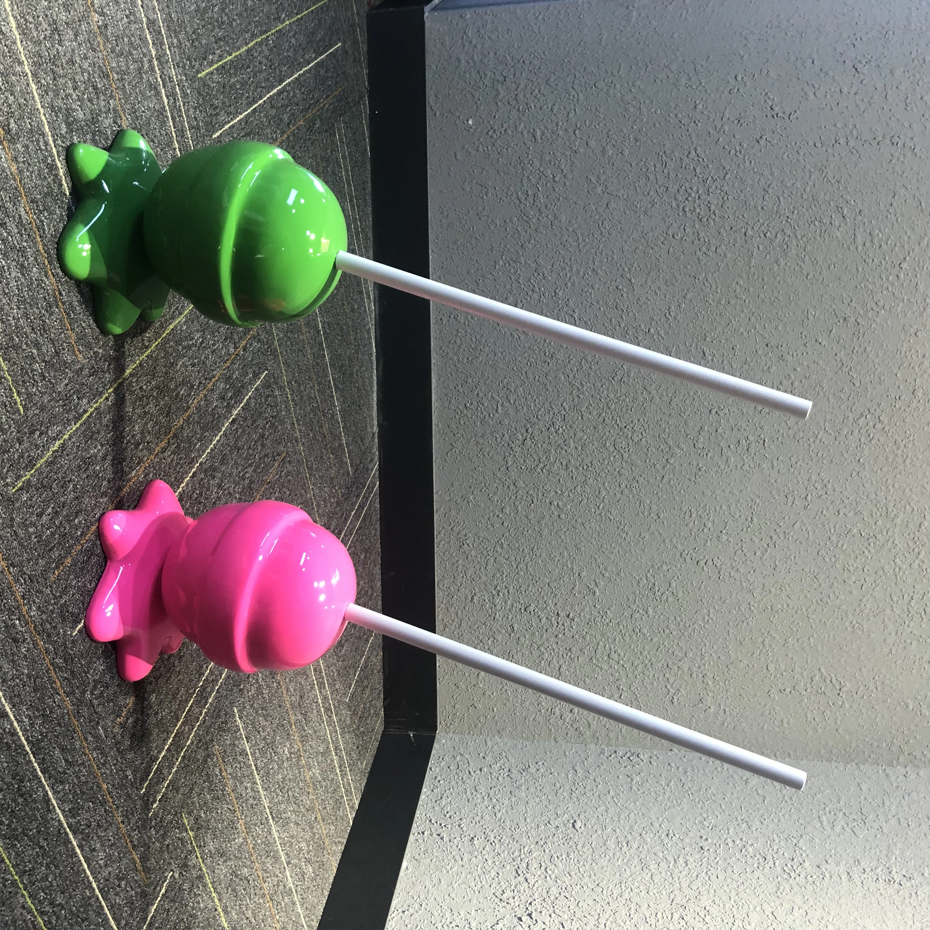 Art Pop Decorative Life Size Candy Lollipop Fiberglass Sculpture Statue for Outdoor Decoration