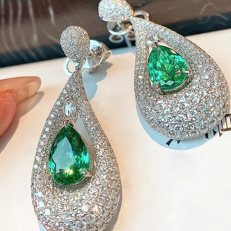 The new S925 silver diamond and emerald 5 a luxury zircon earring ornaments in Europe and America women