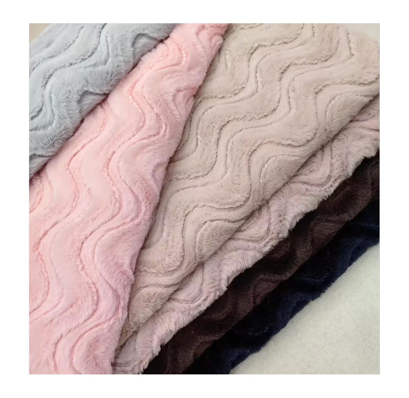 Recycled 100 Polyester Fabric Rabbit fur Embossed Wave Fabric For Clothing Autumn Home Textie Winter Blanket