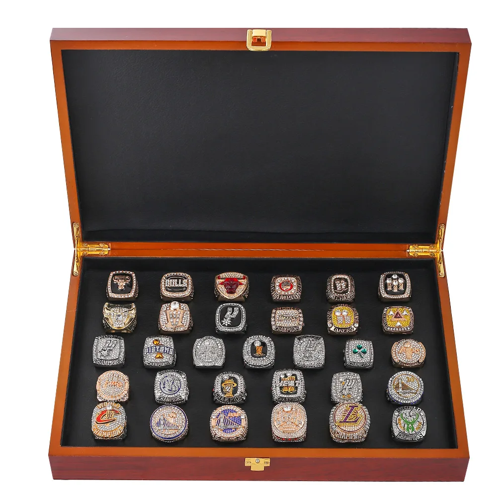 Custom tournament champion ring 2021 Milwaukee Bucks championship ring