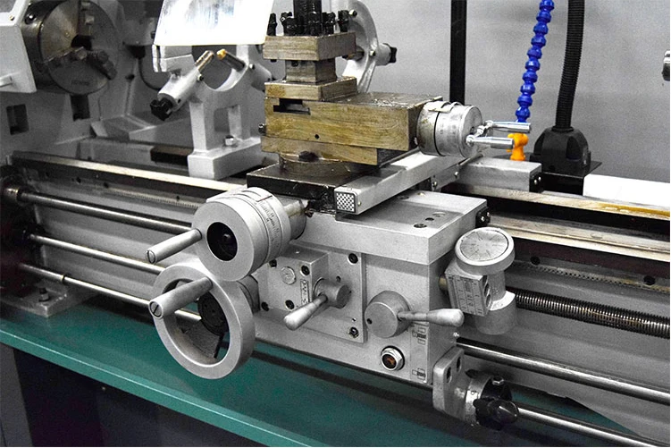 Настольный Токарный станок режущие инструменты CZ1440G/1