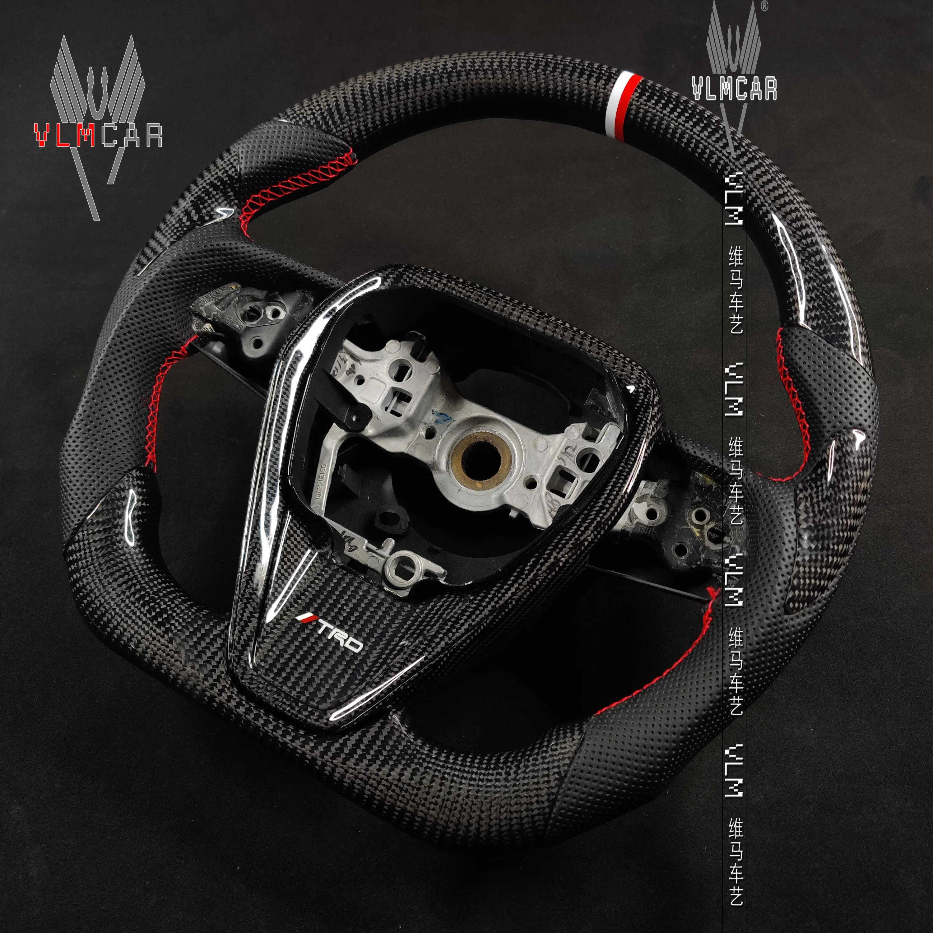 Custom perforated leather carbon fiber steering wheel for Toyota 2017-2919 Camry/all Toyota models can be customized