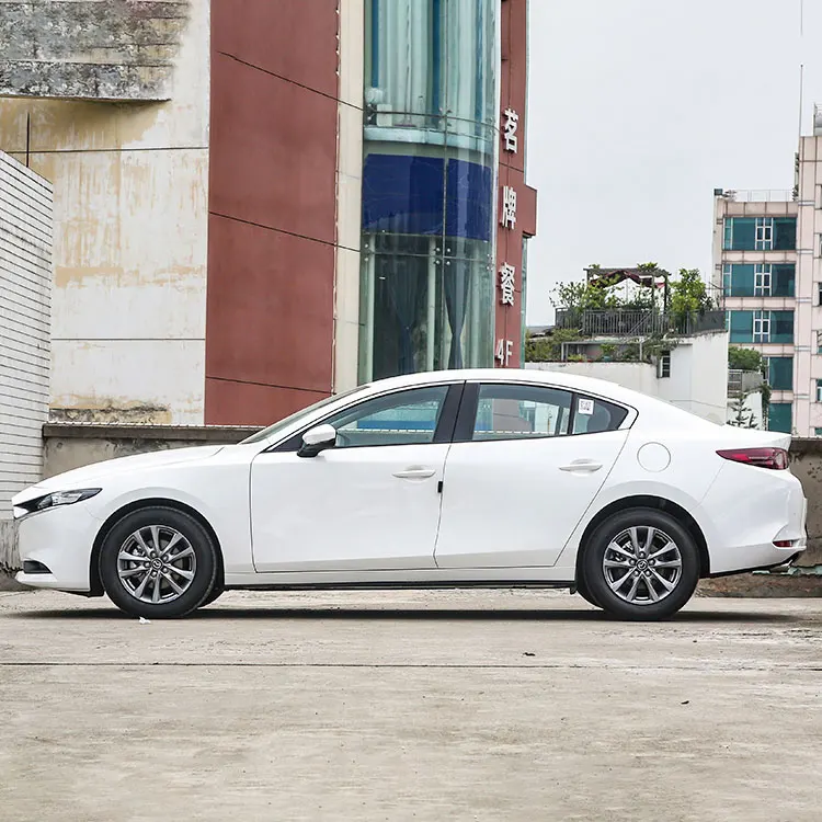 Лидер продаж 2023 Changan Mazda 3 Axela новые автомобили 1 5 л 2 0 бензин Lhd дешевая цена седан