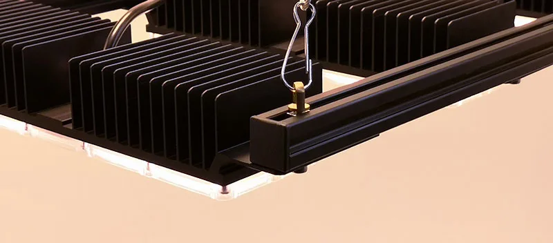 2019 IP67 Waterproof Full Spectrum LED Grow Light 100W led grow light for 60*60*140CM Grow Tent