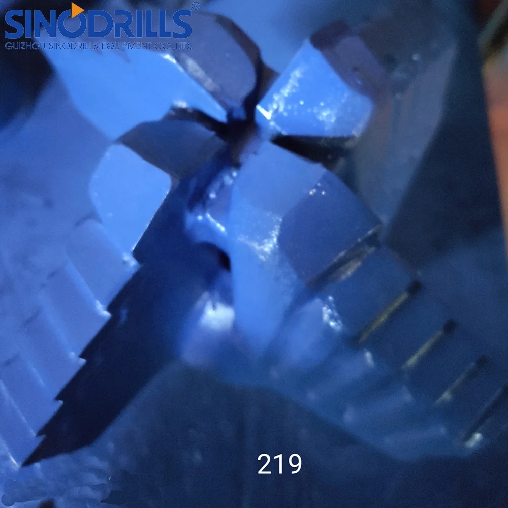 4 wings step drag bit ( 219mm ) 8 5/8'  x 3 1/2' API for soft rock formation