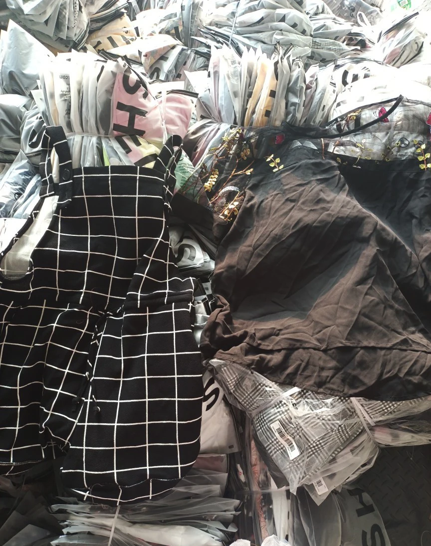 Wholesale Factory Source Casual Dresses T-shirt Clothes Spring Apparel Leftover Branded Clothing Stock