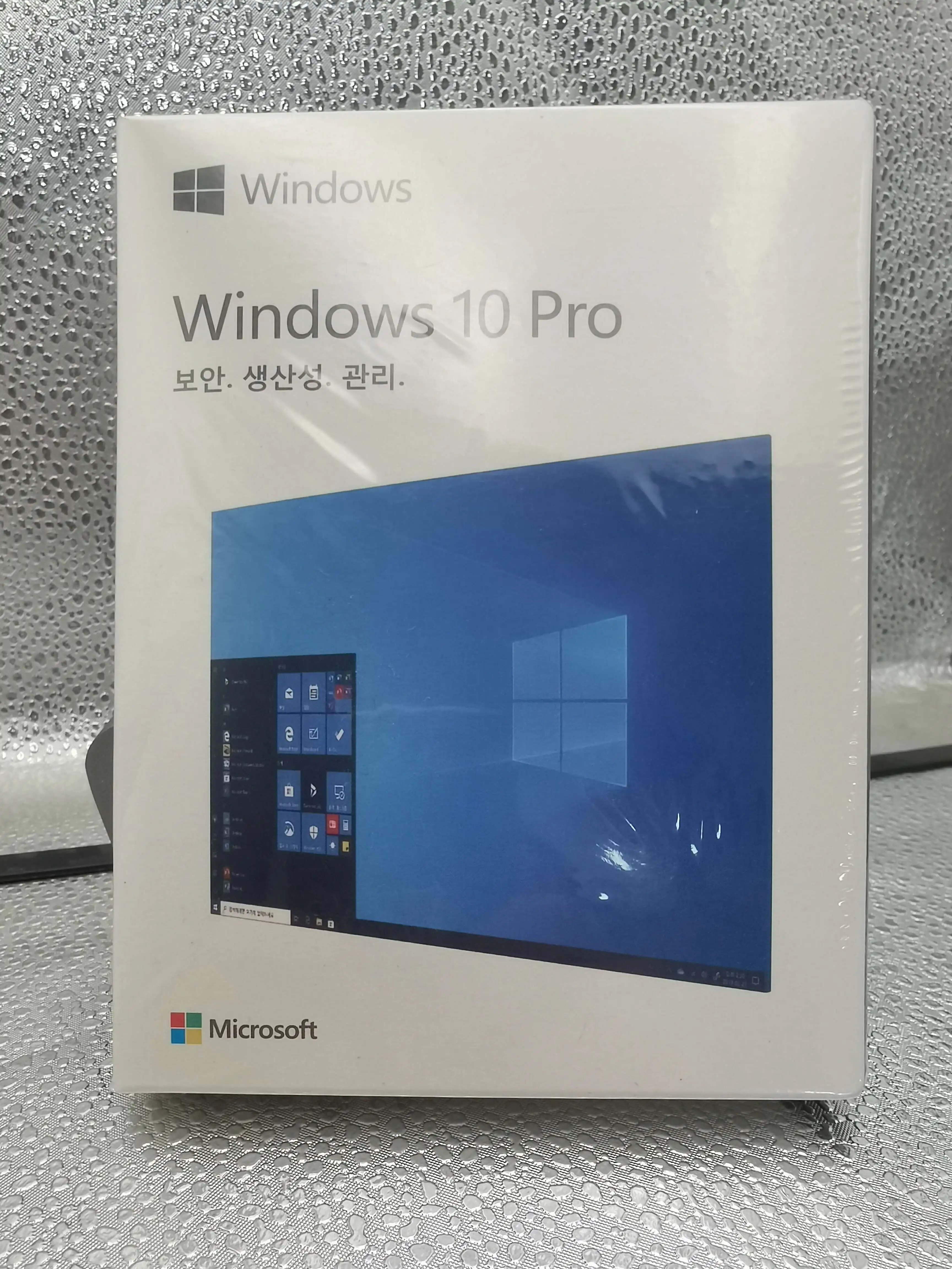 Windows 10 Pro USB Retail Box Russian Language 6 Months Warranty