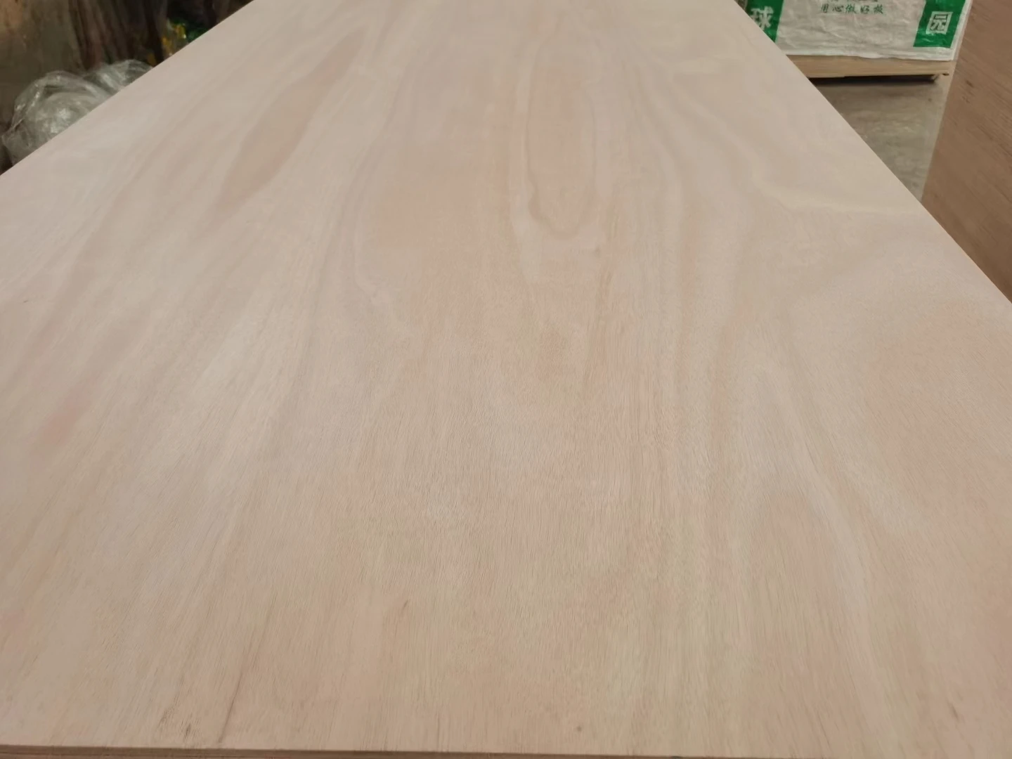 Best price packing grade 4x8 plywood 4/6/9/12/15/18mm okoume commercial plywood