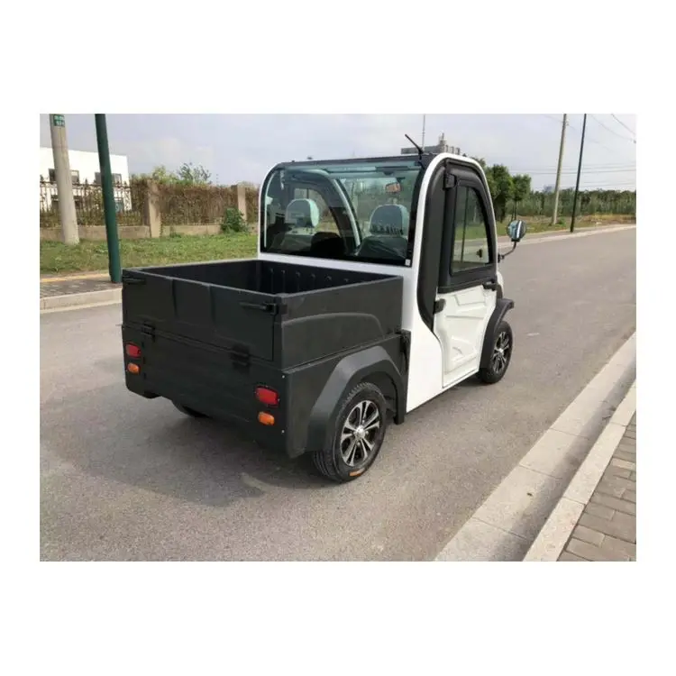 
The manufacturer supplies high-quality 2-seater electric vintage sightseeing cars for use in resorts or tourist areas 