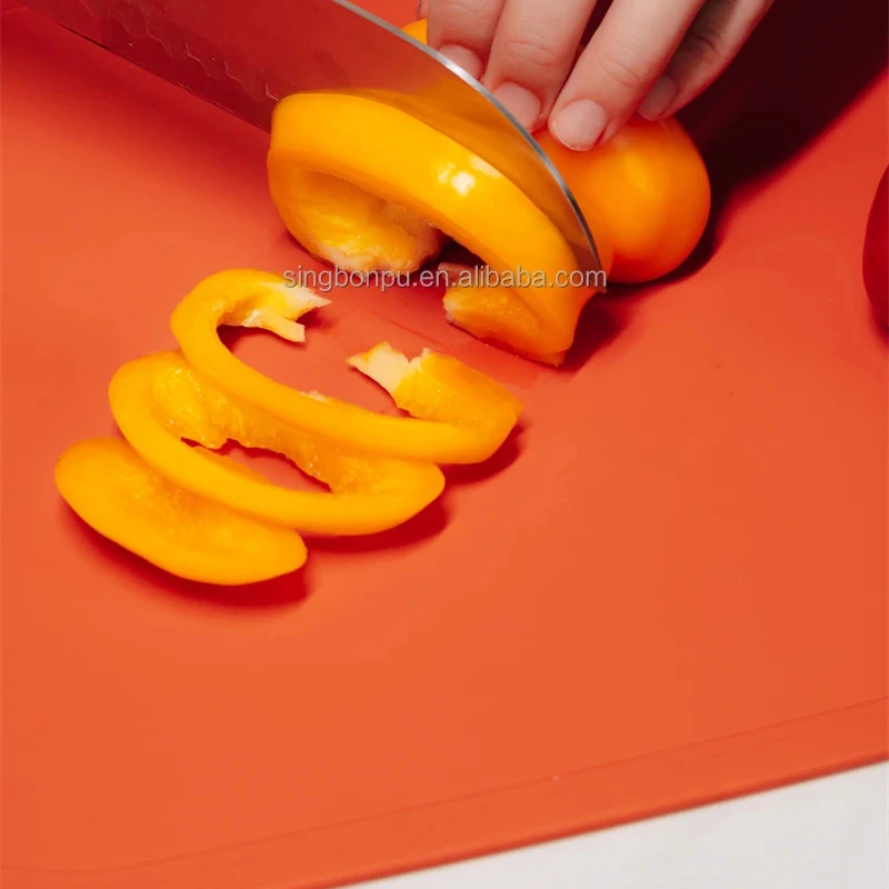 SINGBON New-stylish Flexible Plastic Cutting Board for Light Meal Salad Fitness Meals