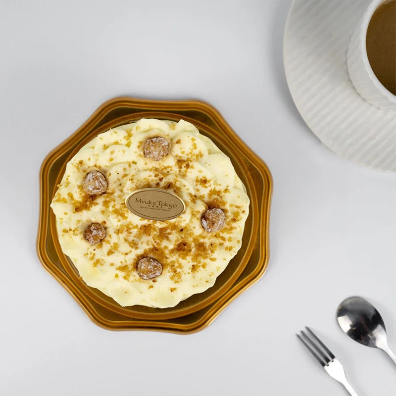 Small delicate pastry tray Plastic golden food tray Hexagonal 6 inch cake tray