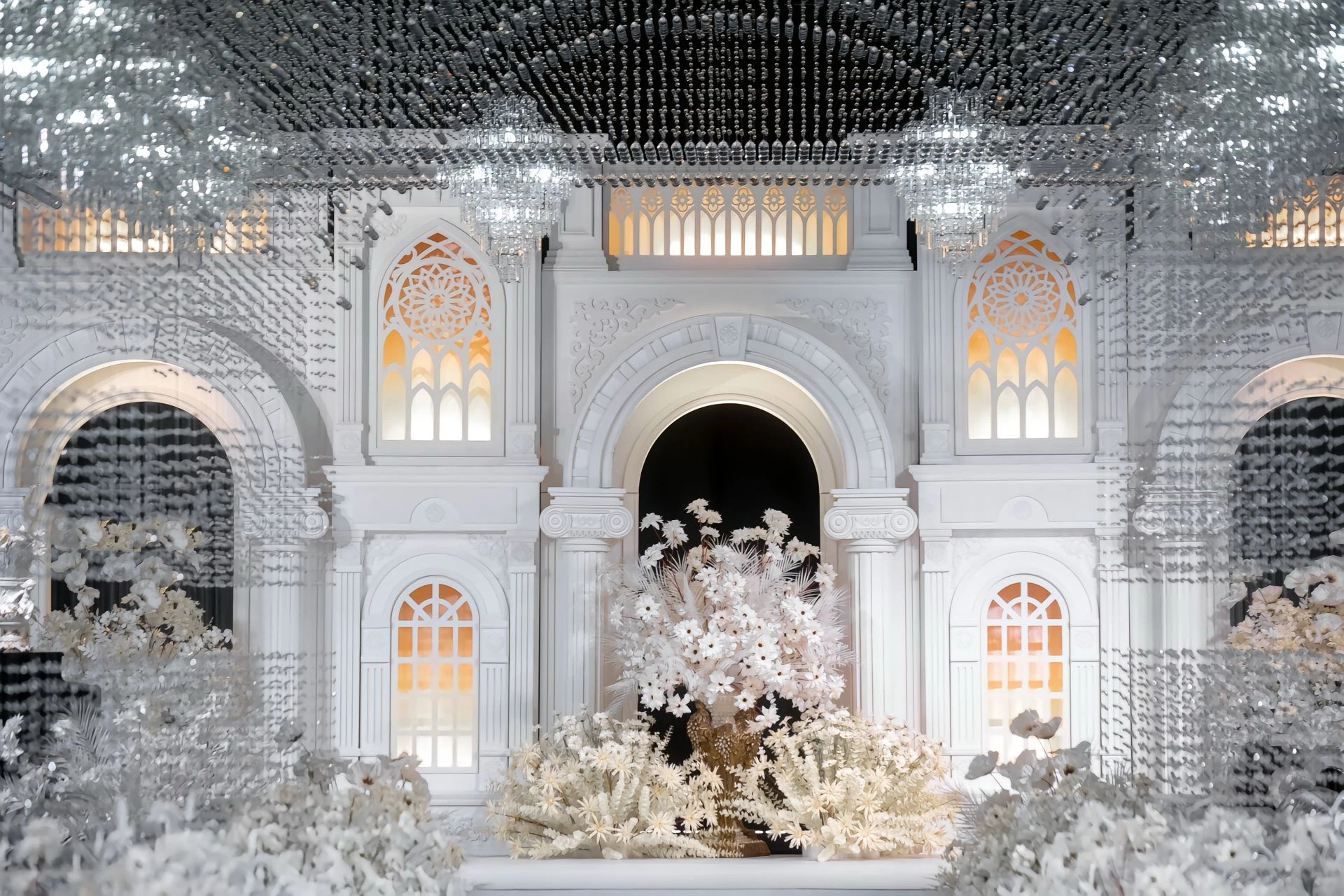 Wedding Props Castle with Light Custom Design Stage Backdrop Castle for Wedding Decoration