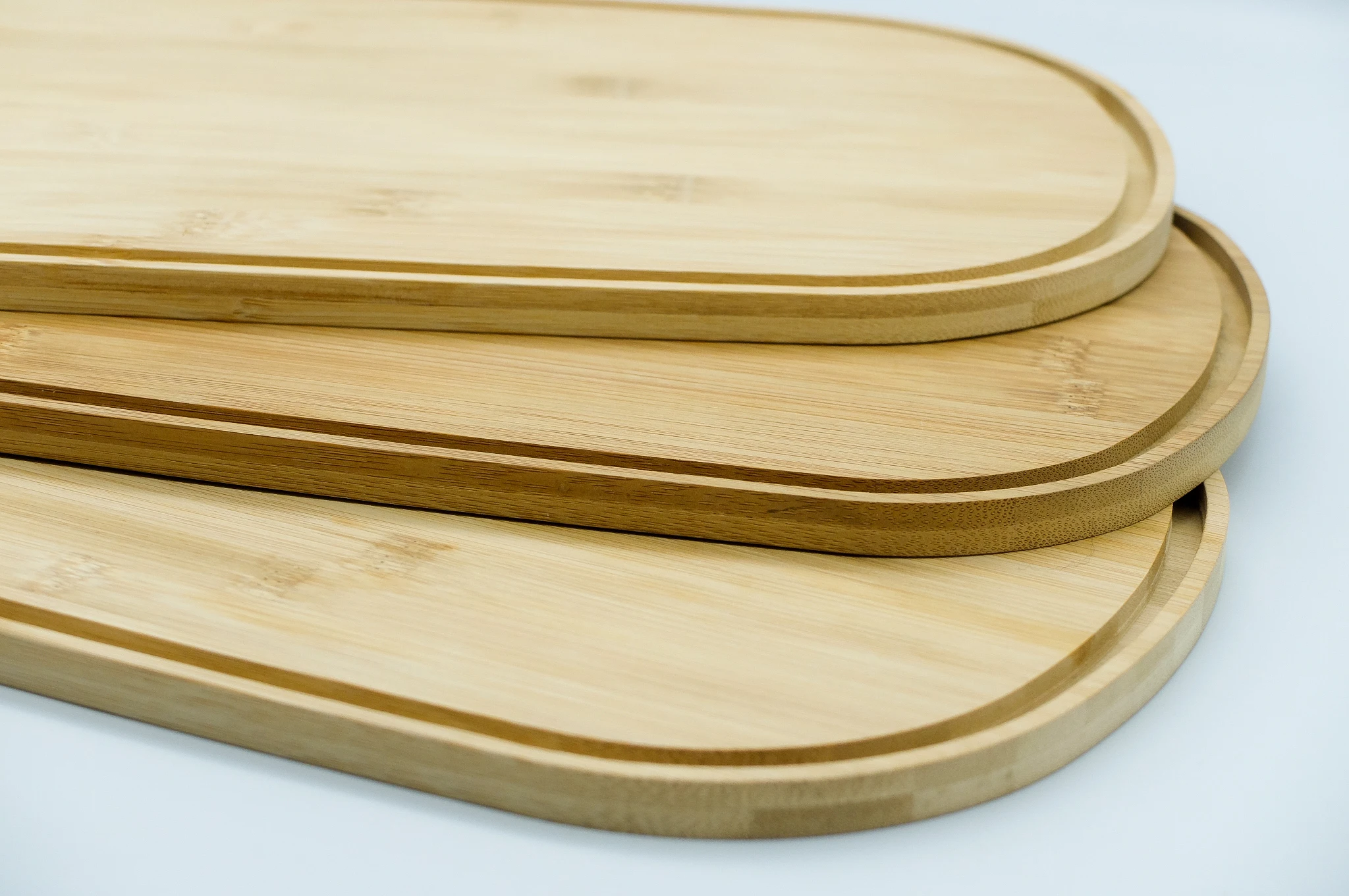 Whole sale China Import Lumber Smart Christmas Present Large Long Blank Raw Wood Carbonization Bamboo Bar Cheese Cutting Board