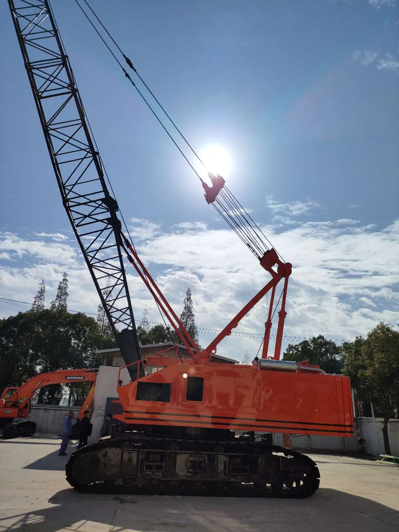 cheap price used zoomlion hitachi crawler crane 80 ton 30 ton in China
