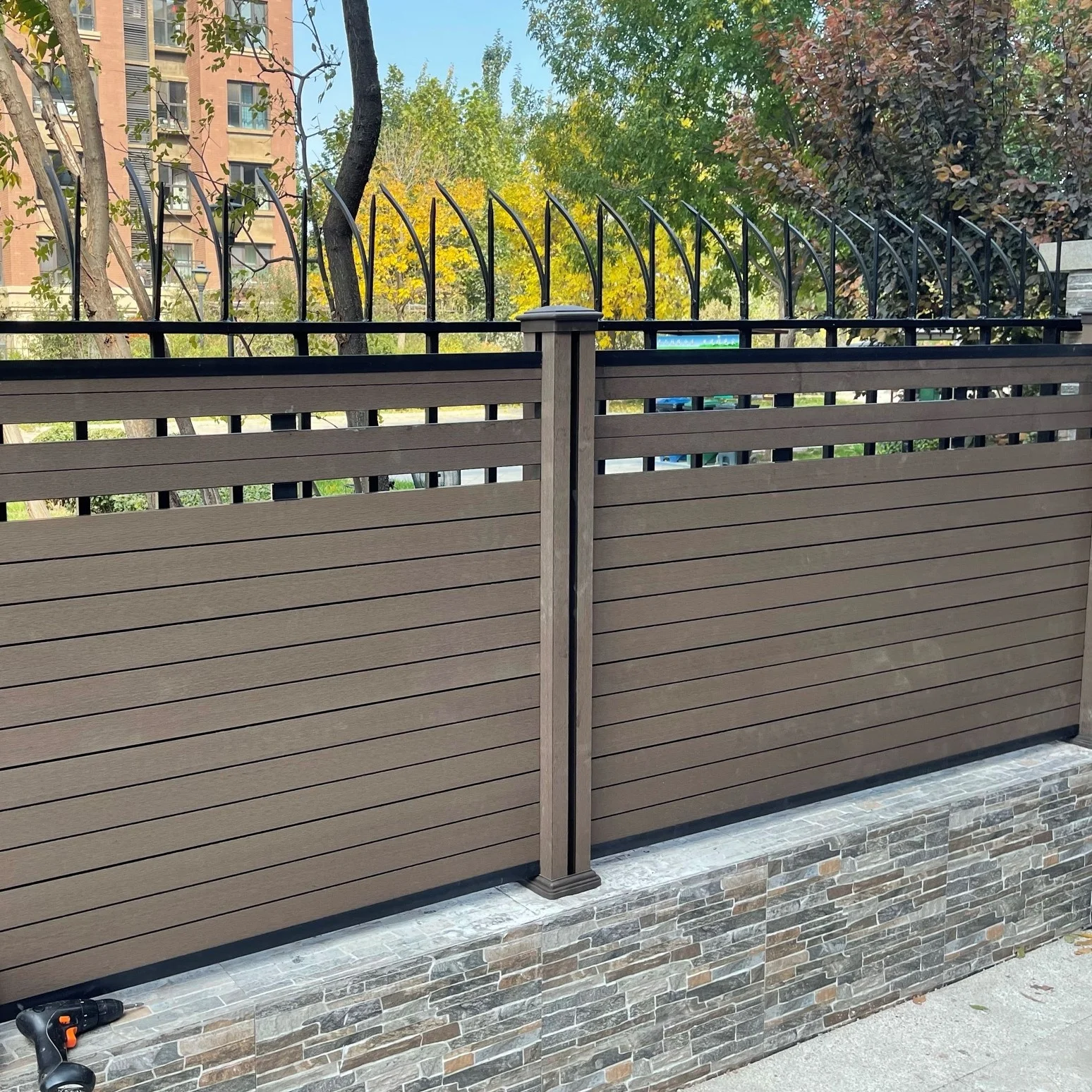 Decorative Wood Plastic Composite Fence Panels plastic wood timber composite garden wpc fencing